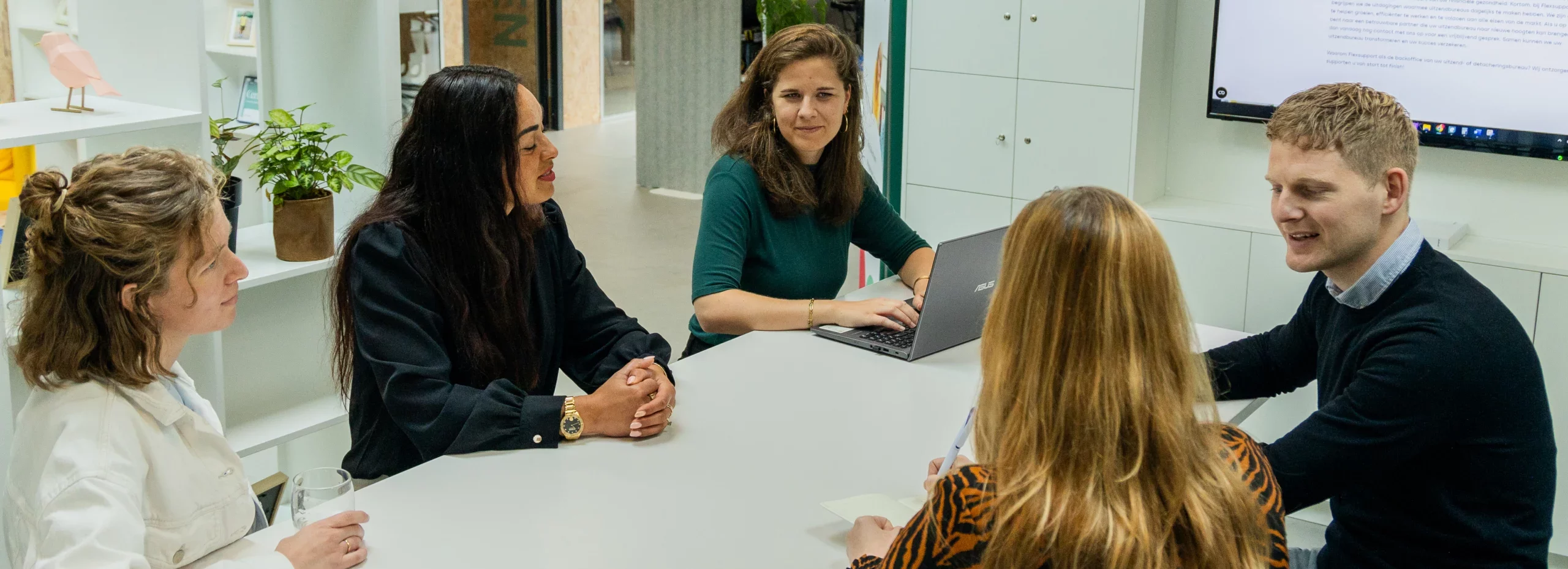 Flexsupport support uw uitzendbureau met kennis en advies.
